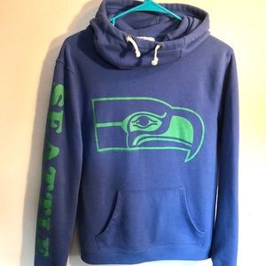Women’s Seahawks cowl hoodie